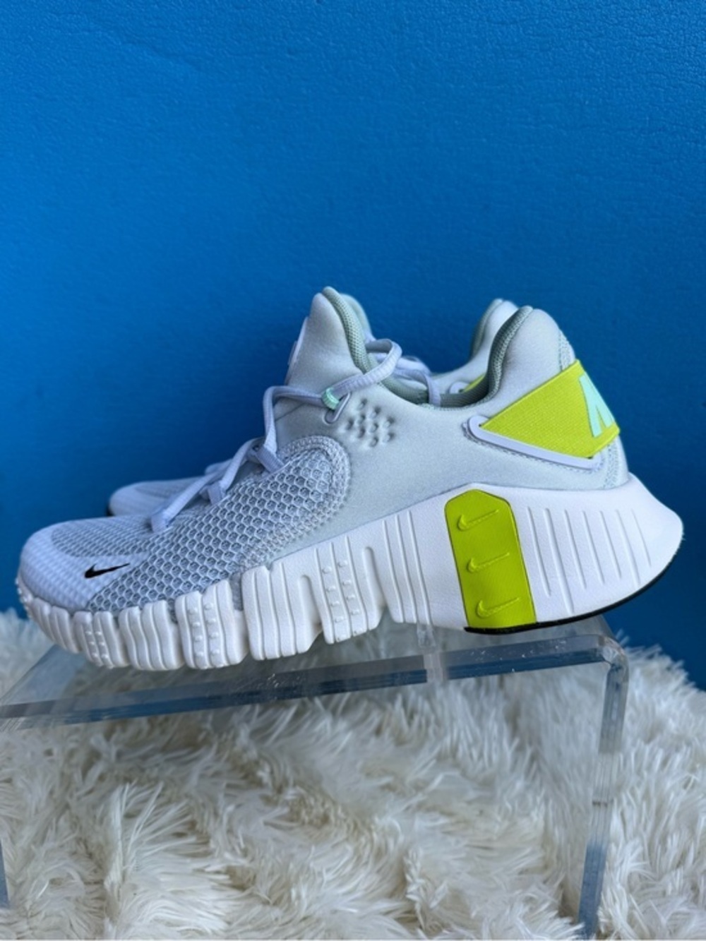 Nike Free Metcon 4 'Grey Atomic Green Women’s Size 9